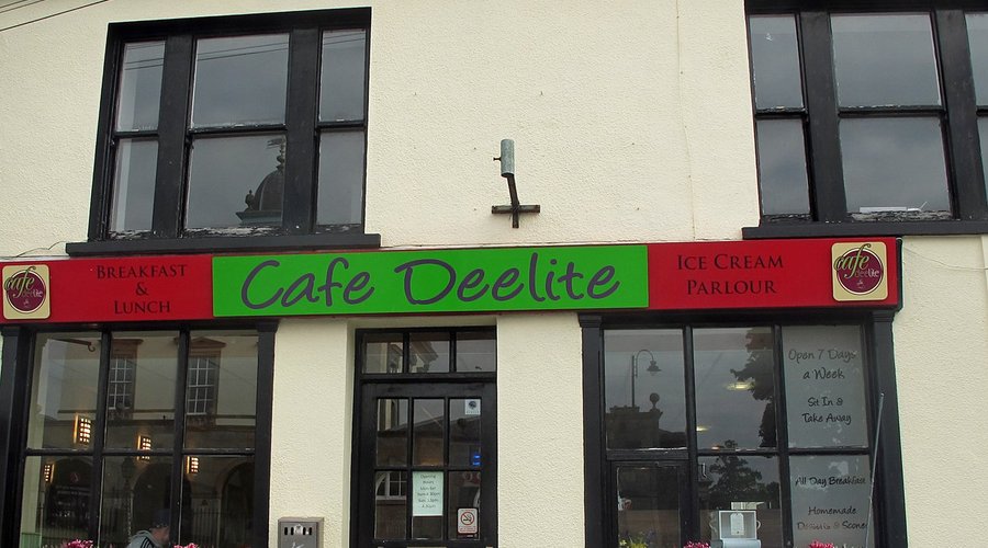 A friendly, inexpensive and "British Food" type cafe - opposite the  Hillsborough Visitor Information Centre and former Court House. Good wholesome food. Doesn't open in the evening.