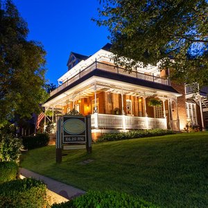 Main Street Inn Bed & Breakfast | Parkville, MO | Kansas City, MO