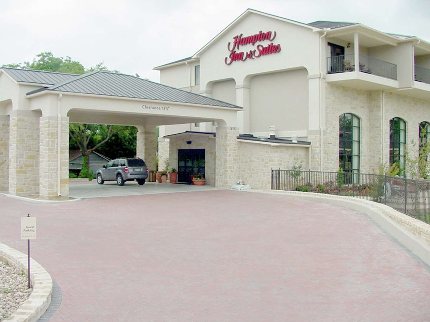 HAMPTON INN SUITES FREDERICKSBURG Hotel Reviews Price Comparison   Exterior 