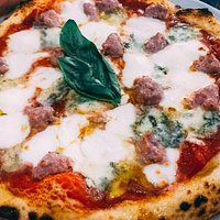 Margherita con Salsiccia e Gorgonzola