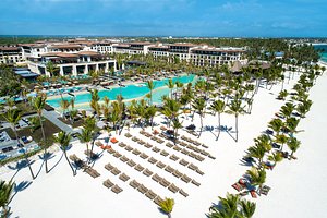 Lopesan Costa Bávaro Resort Spa & Casino in Dominican Republic, image may contain: Resort, Hotel, Waterfront, Pool