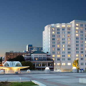 Located two blocks from State Capitol and connected to Monona Terrace.