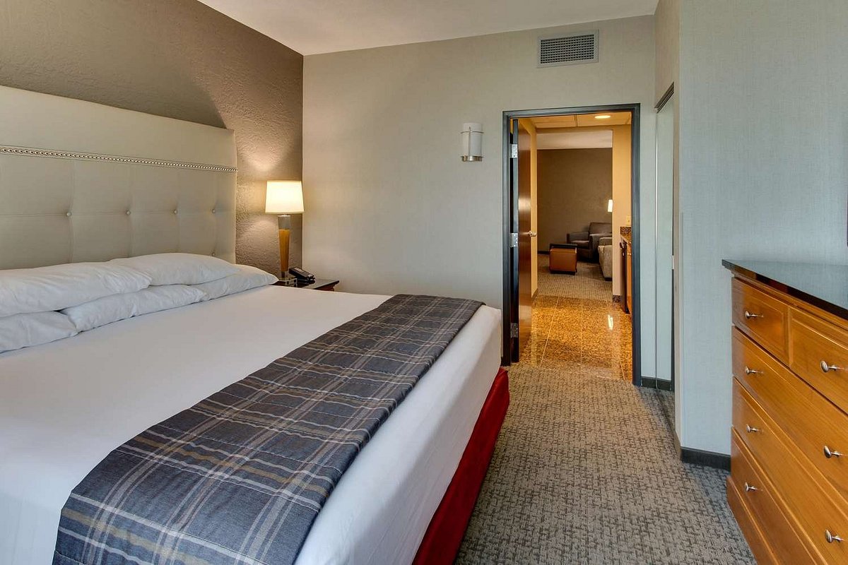 Drury Inn &amp; Suites Phoenix Happy Valley, hotell i Phoenix