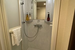 Room & Suite