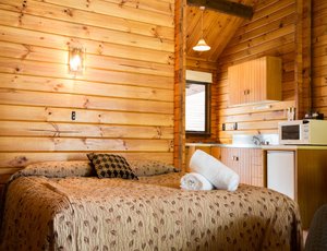 Room & Suite