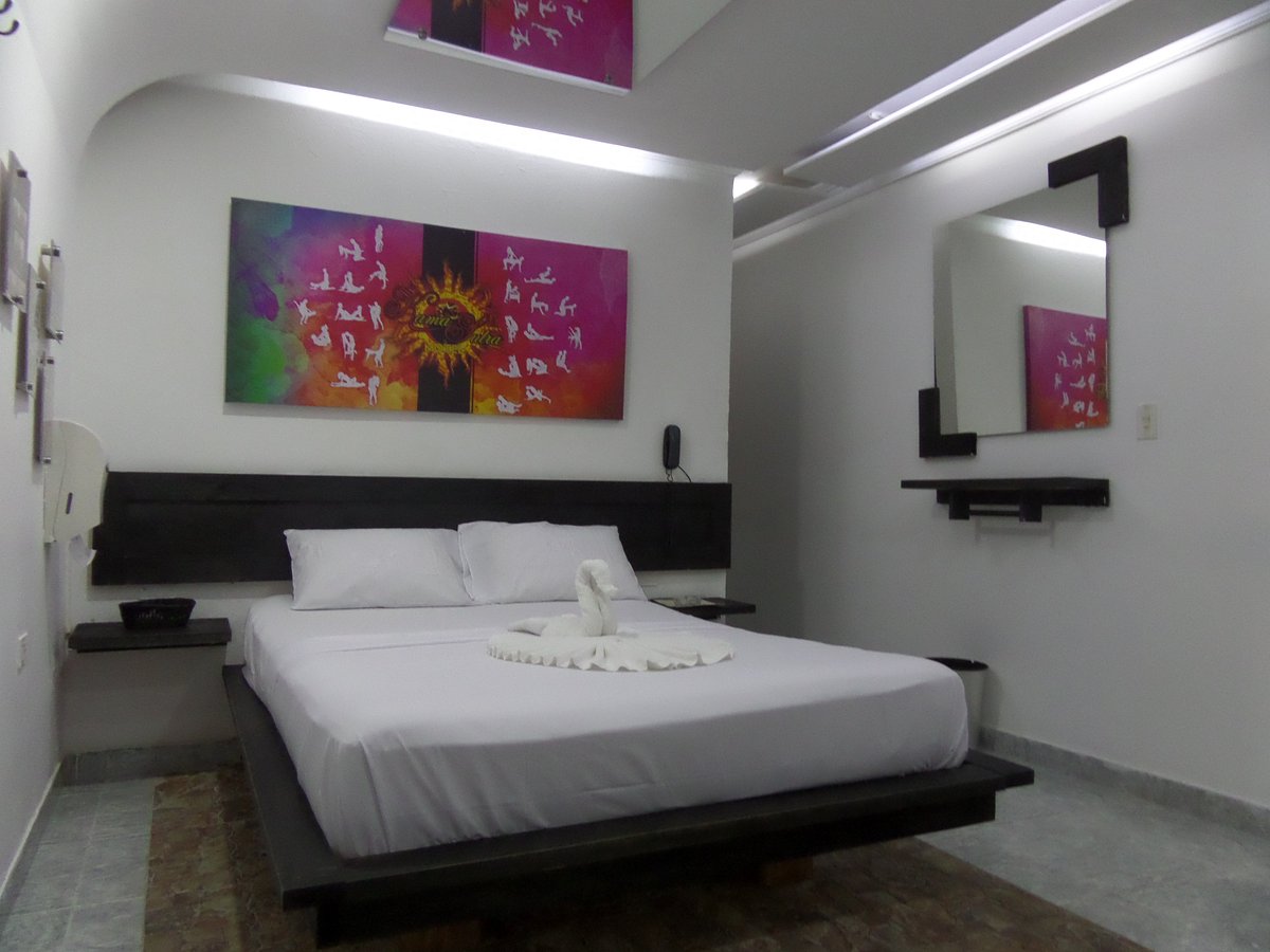 accesorios habitacion - Picture of Motel Kamasutra, Yumbo - Tripadvisor