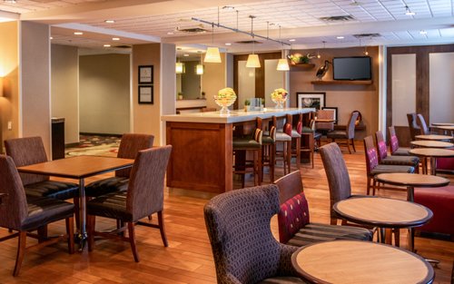 HAMPTON INN GLOUCESTER $116 ($̶1̶2̶8̶) - Prices & Hotel Reviews ...