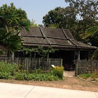 Veivers family cottage, restored and on display, no fancy mod cons of any description, family of 6 lived in the cottage in the 1830's
