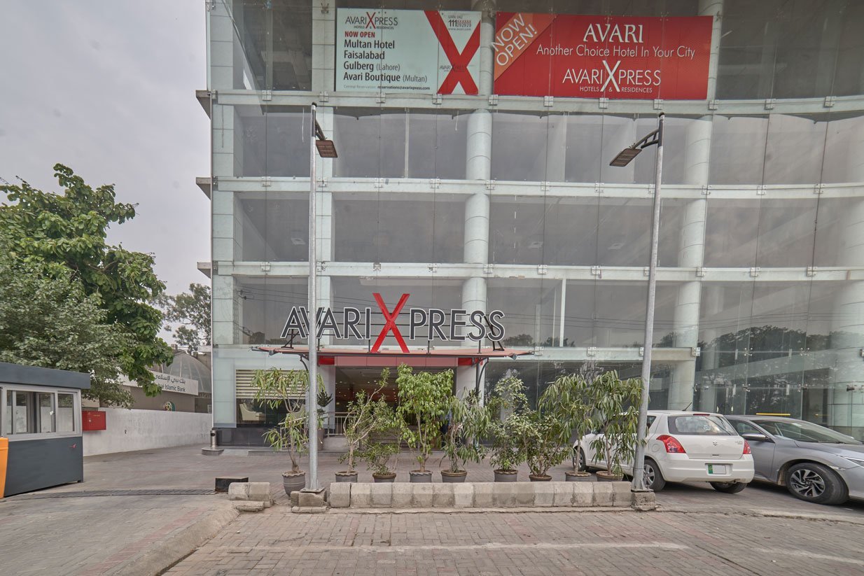 Hotel photo 6 of Avari Xpress Gulberg.