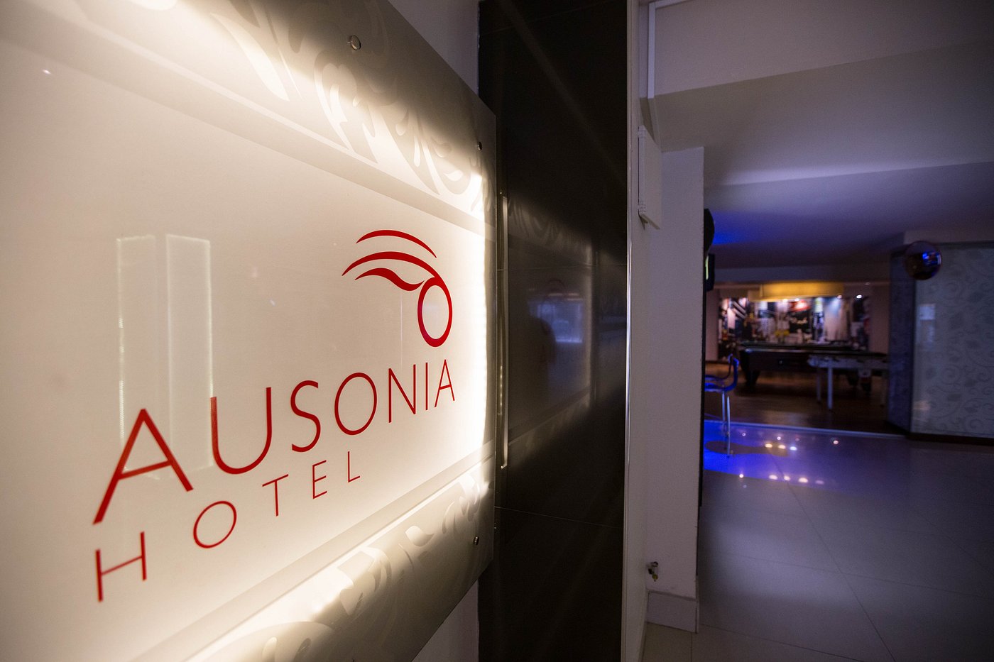 AUSONIA HOTEL (San Carlos de Bariloche) - Specialty Hotel Reviews ...