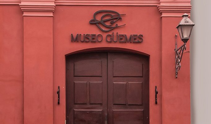 Detalle puerta de ingreso