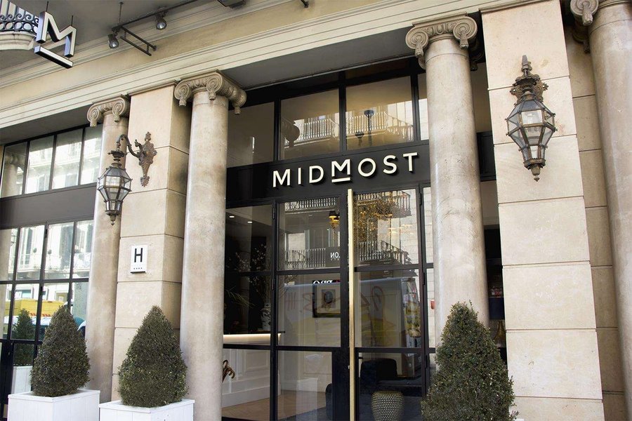 hotel midmost barcelona location