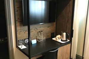 Room & Suite