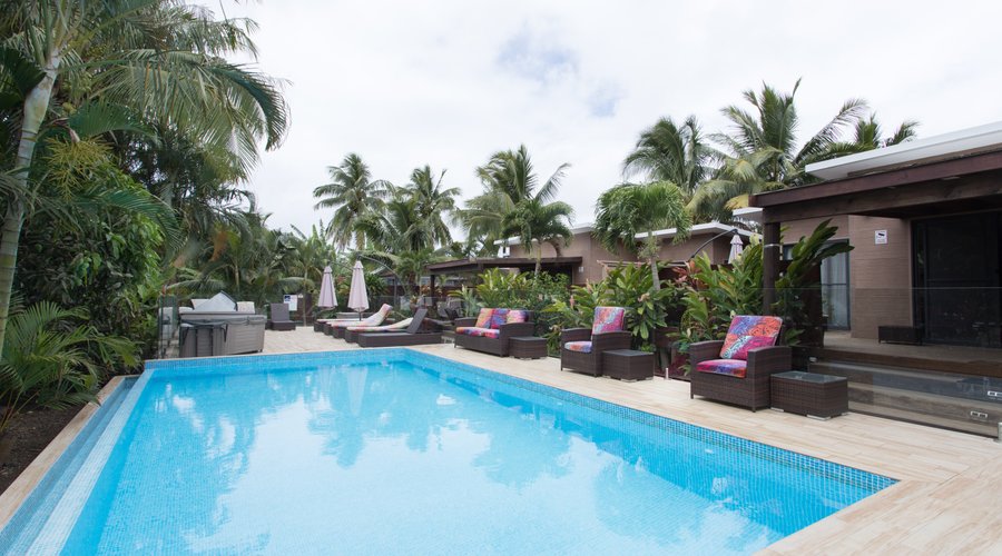 Kia Orana Villas swimming pool and spa pools