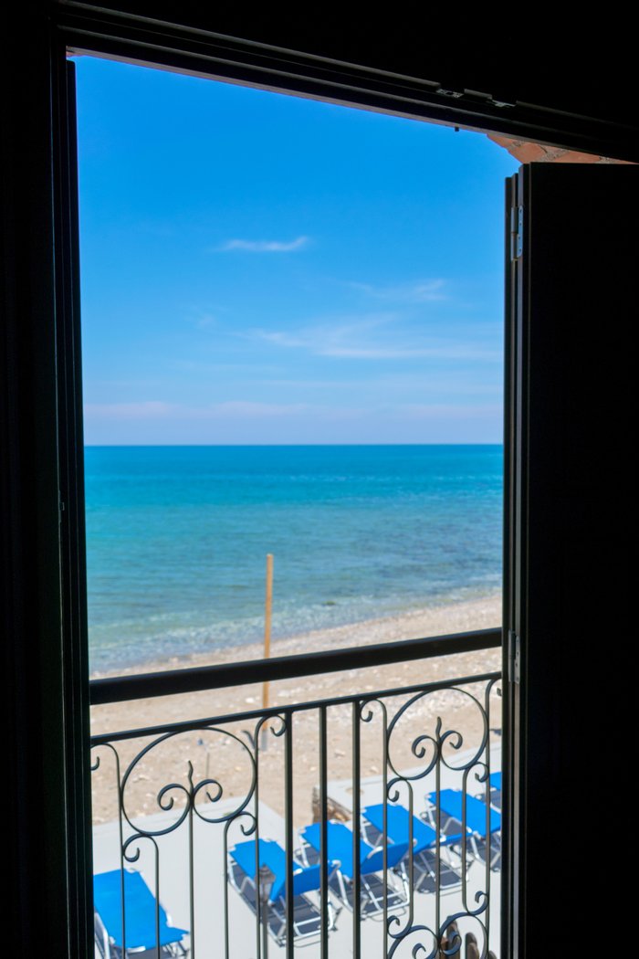 Creta Seafront Residences Beach: Pictures & Reviews - Tripadvisor