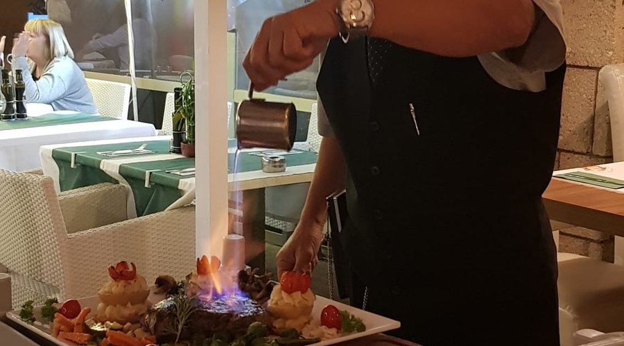 Flambé Show