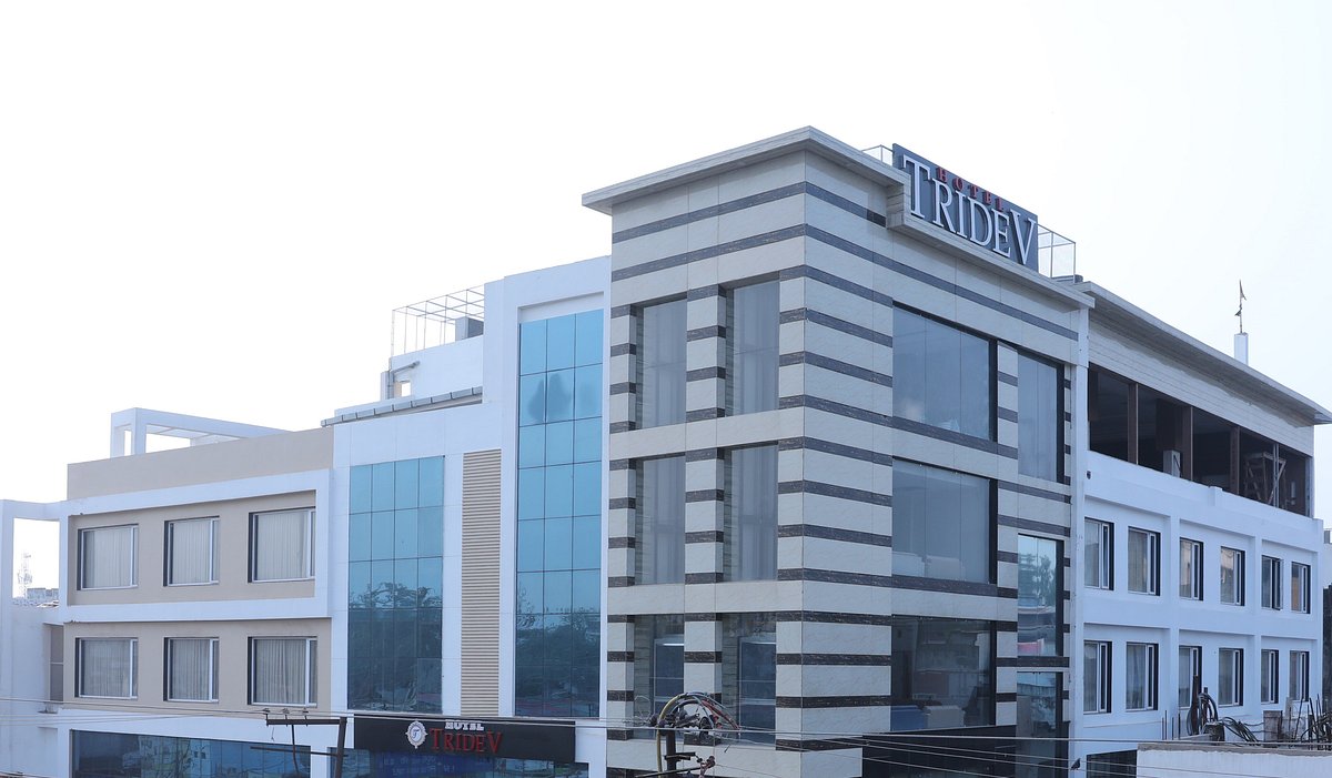 Hotel Tridev, hotell i Varanasi