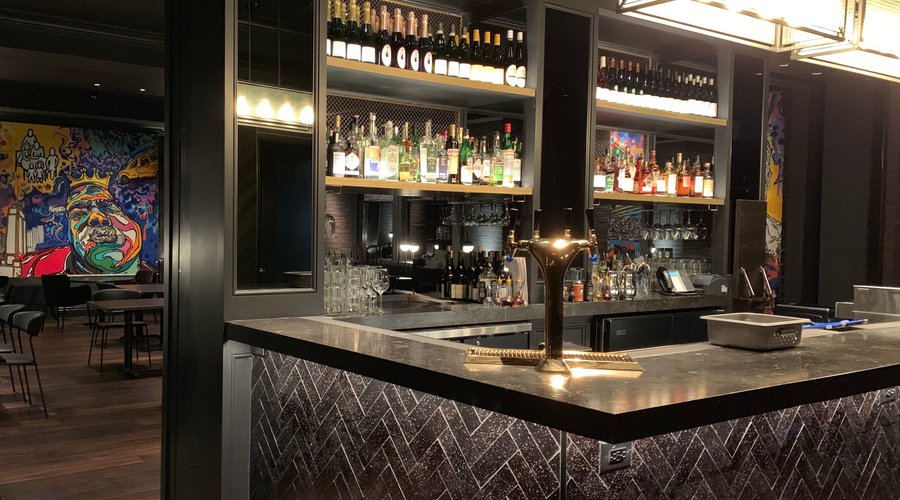 Kixby's lobby bar, Lot 15.