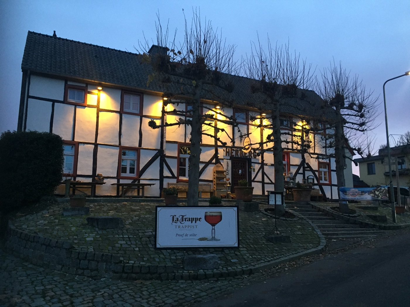 HERBERG OUD HOLSET - Prices & B&B Reviews (Lemiers, The Netherlands)