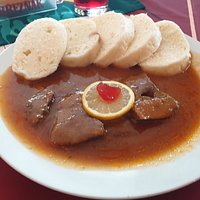 Jídlo v restauraci Slavie
