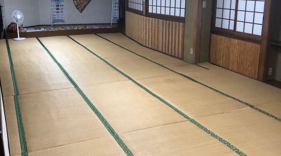 以前の宴会場、今は朝食会場