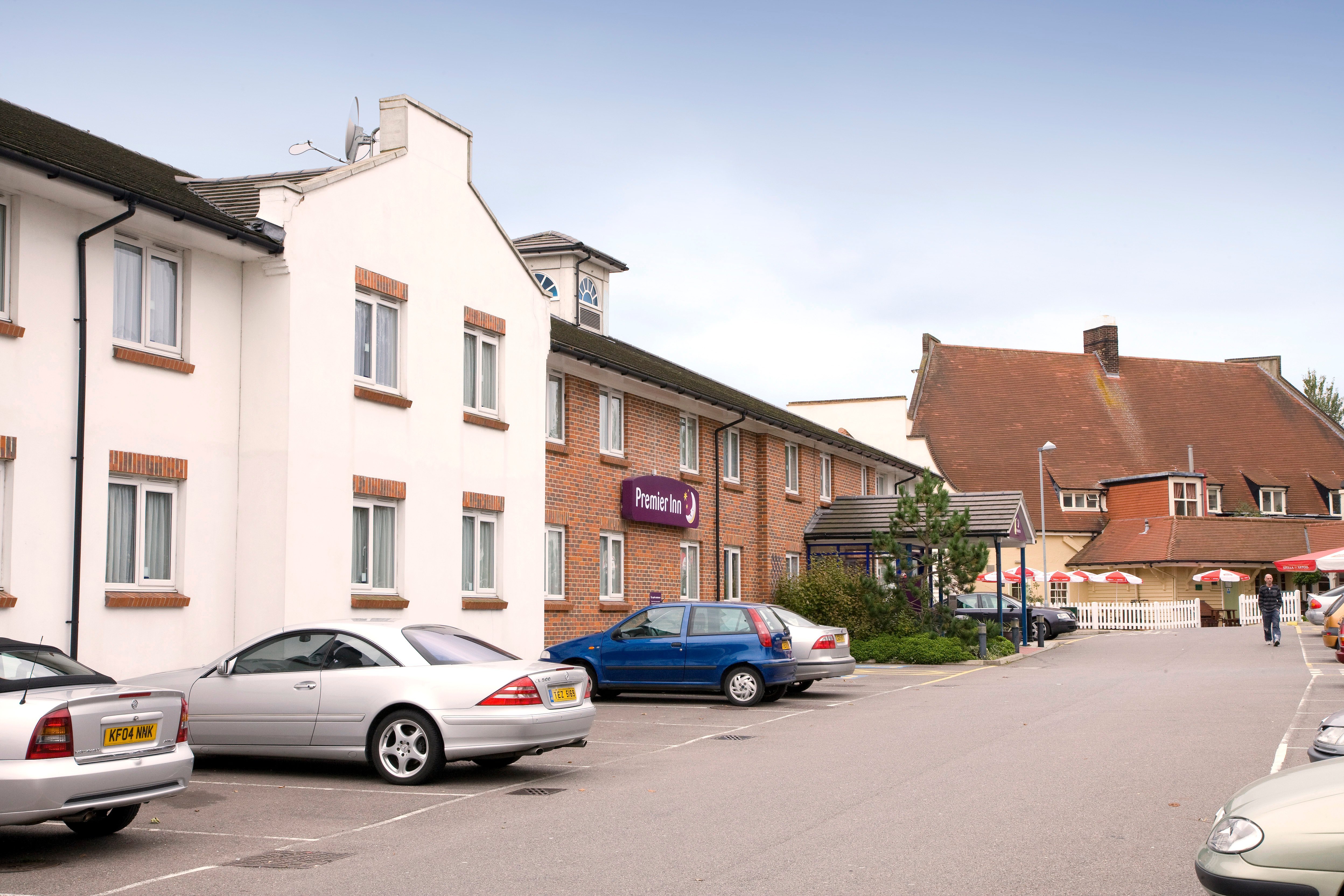 PREMIER INN BASILDON (RAYLEIGH) HOTEL (AU$77): 2022 Prices & Reviews ...