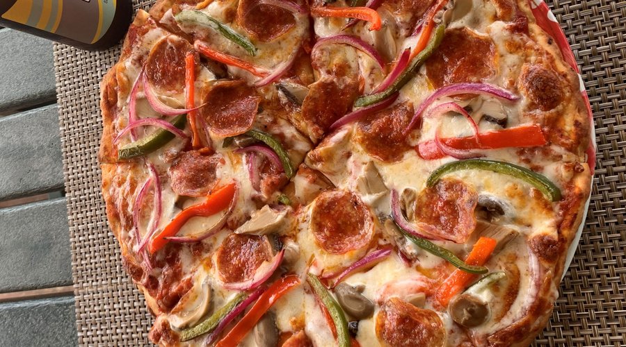 Fresh daily, homemade pizza dough with your choice of toppings. Available to eat-in our carry out