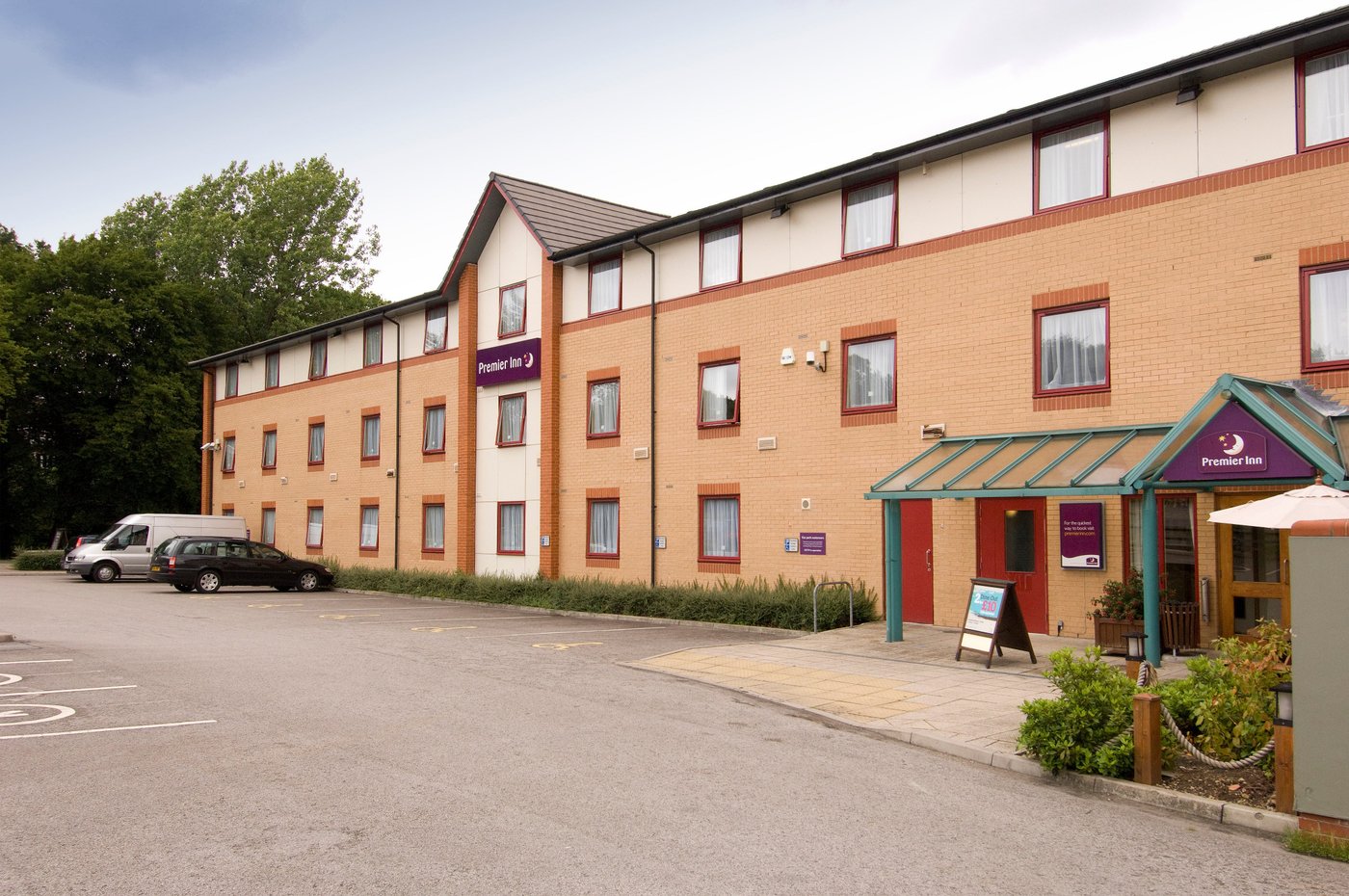 PREMIER INN HARROGATE SOUTH Updated 2024 Reviews, Photos & Prices