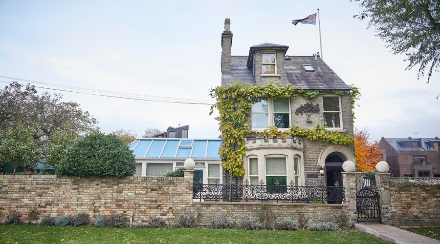 Midsummer House image 3 - Full view