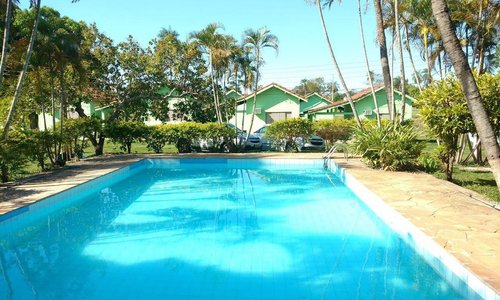 Piscina da Pousada Ouro Branco em Palmeiras Dois Irmãos do Buriti