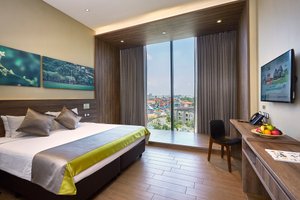 Room & Suite