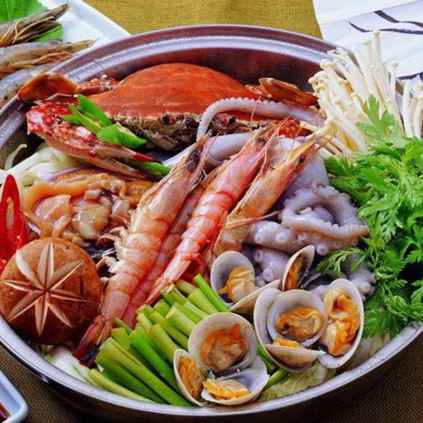 THE 10 BEST Restaurants Near Nhat An Nam - Street food (2025)