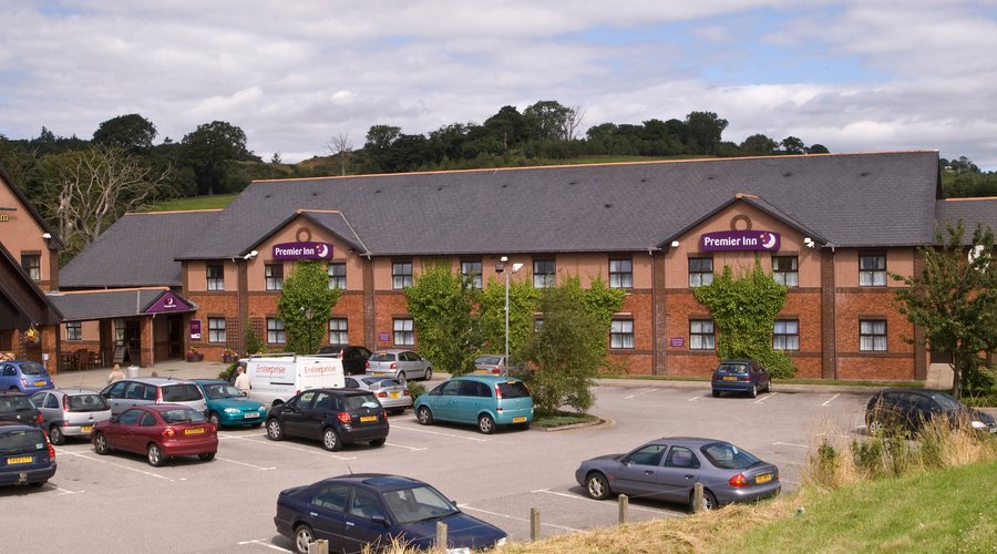 Premier Inn Dundee (Monifieth) hotel exterior