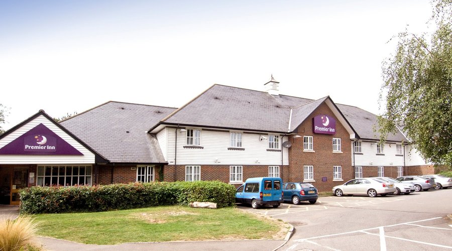 Premier Inn Maidstone (Sandling) hotel exterior 