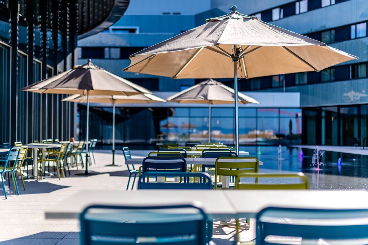 Aquatis lausanne raiffeisen