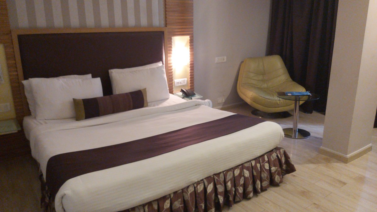 THE PURPLE LEAF HOTEL (Secunderabad) - Hotel Reviews, Photos, Rate ...