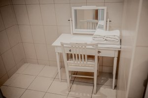Room & Suite