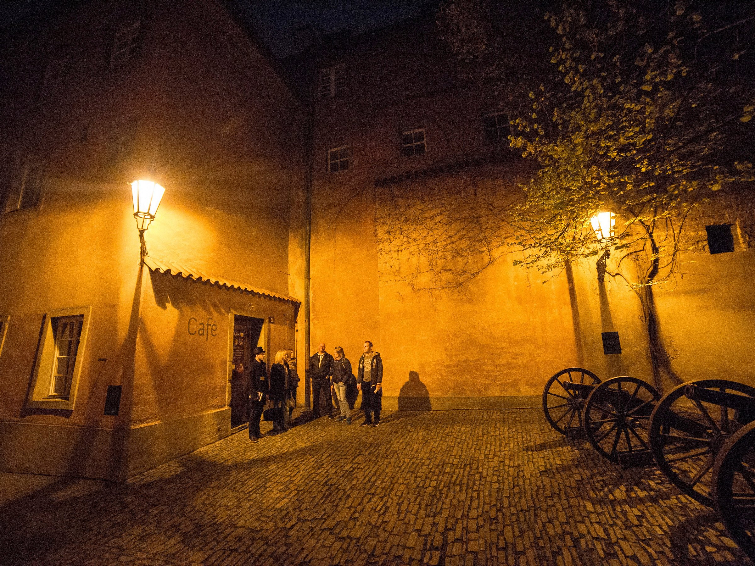 mcgee ghost tour prague