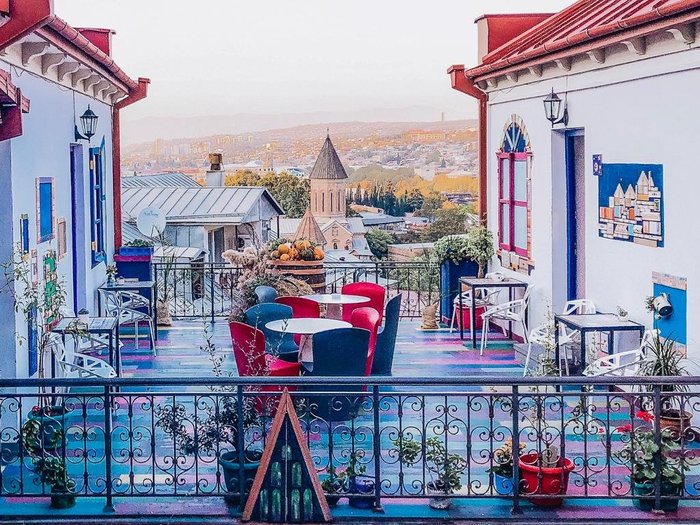 Colorful Hostel In City Center, Tbilisi - 2023 Price & Reviews