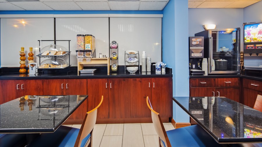 Our complimentary hot breakfast is open from 6 am to 9:30 am daily!