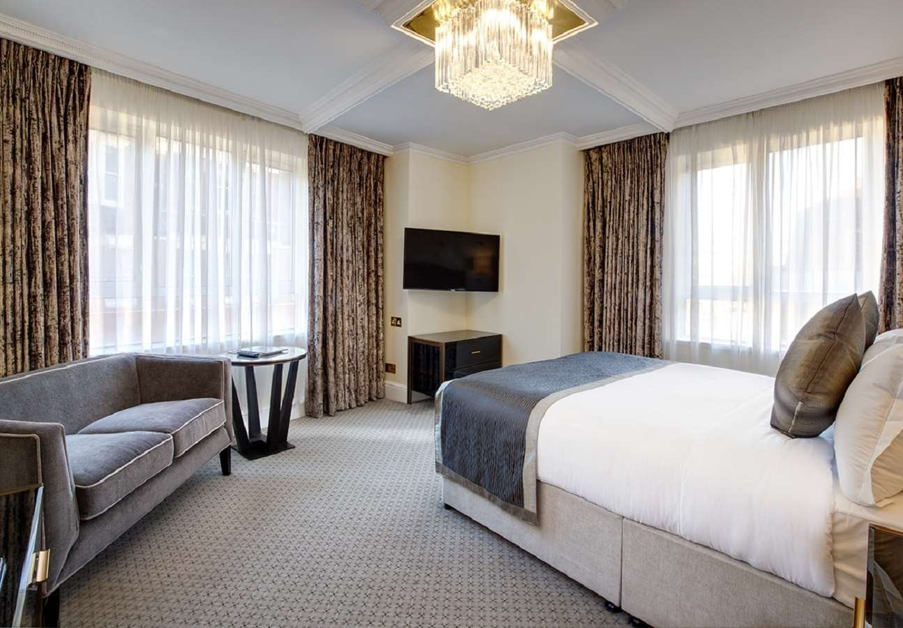 RATHBONE HOTEL - Updated 2021 Prices, Reviews, And Photos (London ...