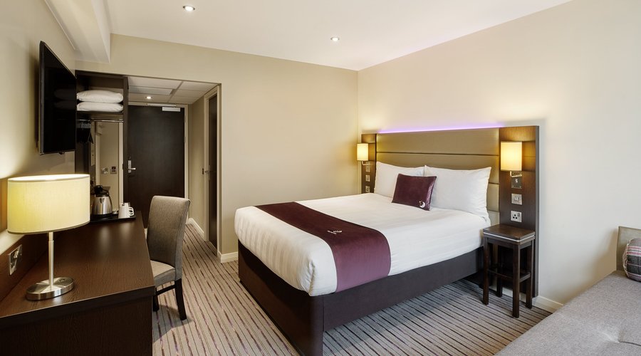 Premier Inn bedroom