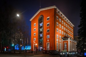 Radisson Blu Grand Hotel Tammer in Tampere, image may contain: City, Urban, Apartment Building, High Rise