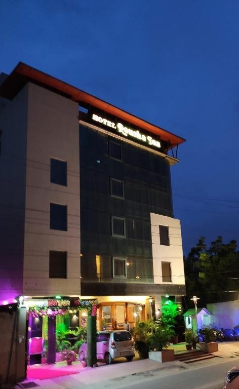 HOTEL ROUSHA INN - Prices & Reviews (Ghaziabad, India)