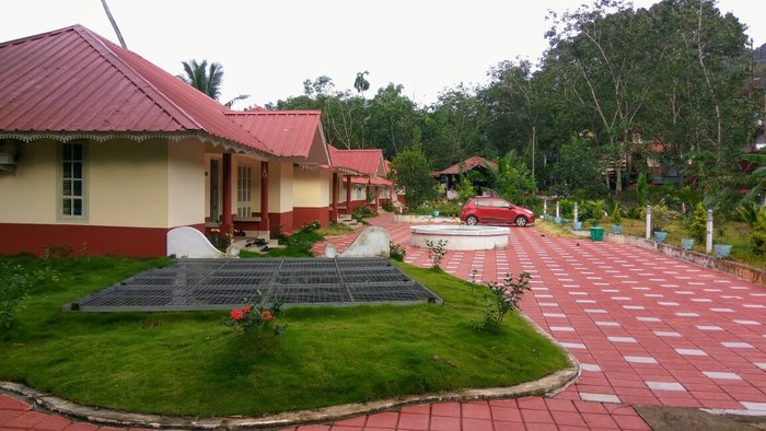 KANDAMATH HERITAGE RESORT - Kulathupuzha Lodge Prices & Reviews