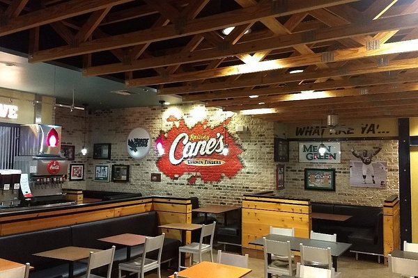 Raising Cane's looking for workers to staff new restaurant in Denton