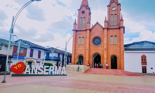 Anserma  Caldas Colombia, in the coffee region and in the middle of the #andes hills. One of the top ten oldest towns in Colombia (480+ years).