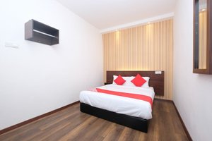 Room & Suite