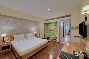 Room & Suite