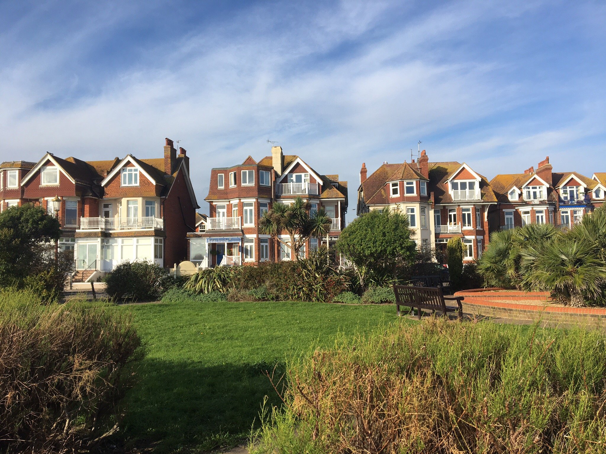 PEBBLE BEACH BED & BREAKFAST - Prices & B&B Reviews (Eastbourne, England)